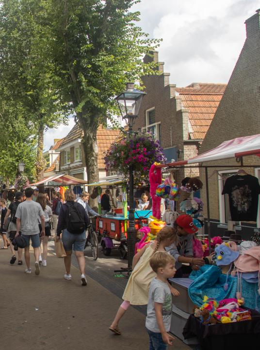 Braderie  Midsland - VVV Terschelling - Wadden.nl